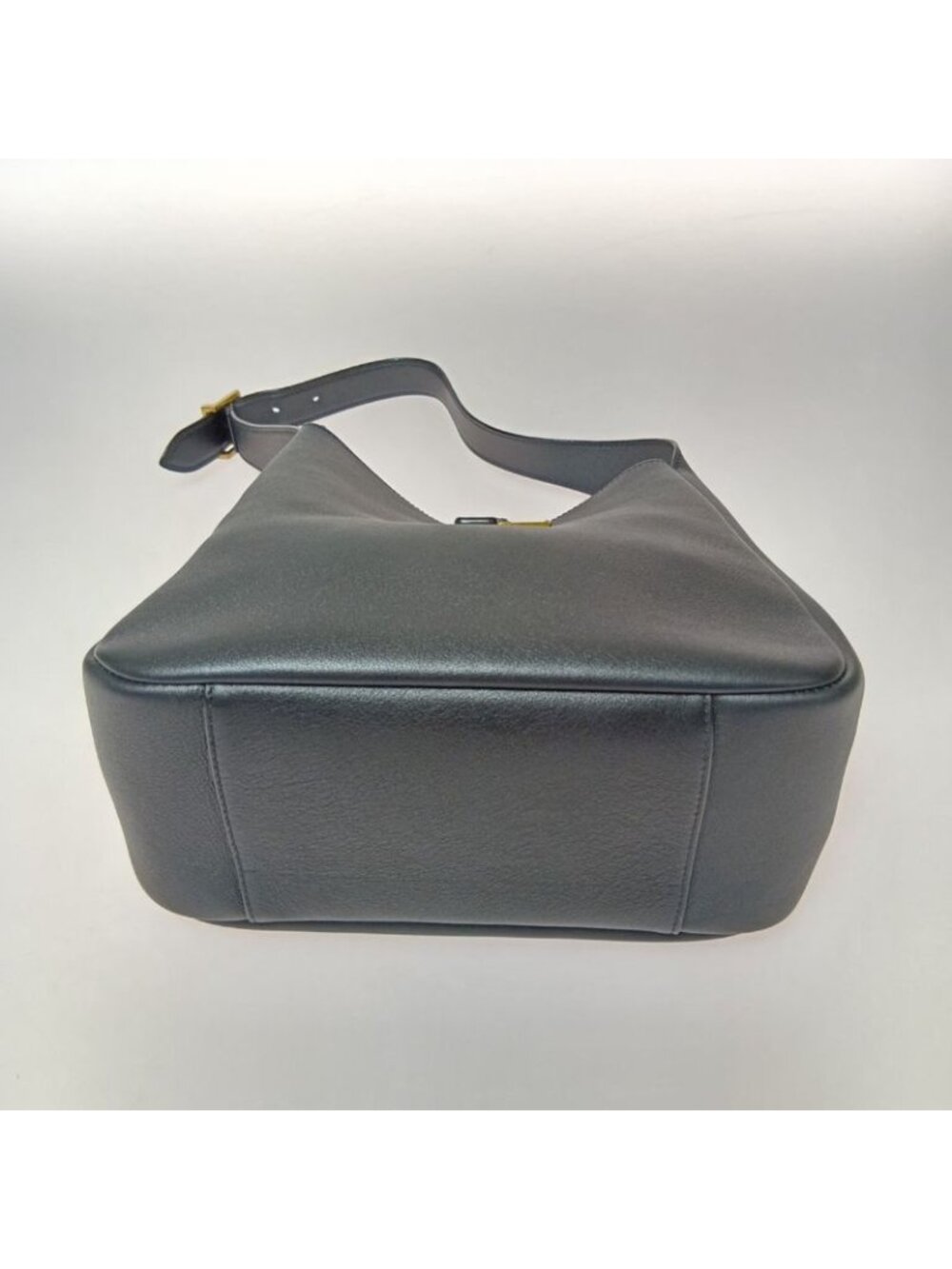 Saint Laurent Shoulder Bag Soft 713938.0924 Black - Picture 4 of 10